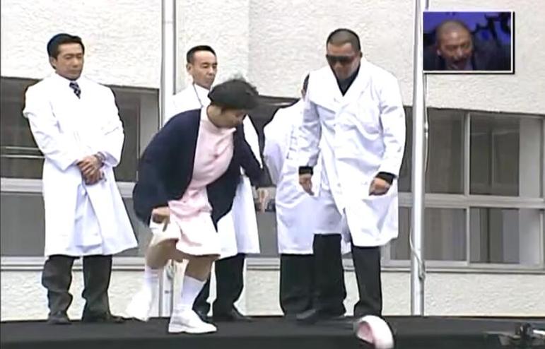 在这个世界上最搞笑的节目中，只有《绝对不准笑》2022